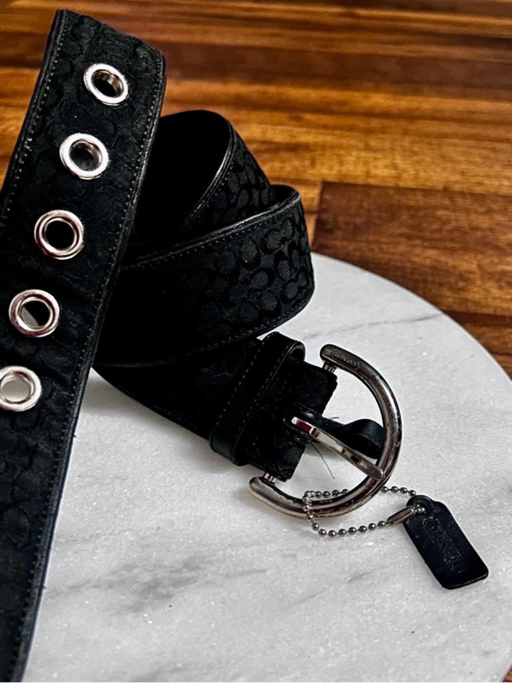 Coach (M6 3977) ~ Women’s Large ~ Vintage ~ Black W/Silver ~ Logo Designer Belt - Picture 3 of 16